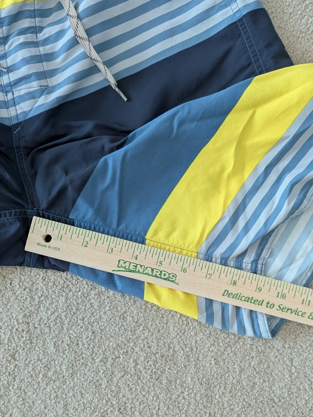 Patagonia Mens Wavefarer Board Shorts Swim Trunks Nylon Blue Yellow Stripe Sz 32